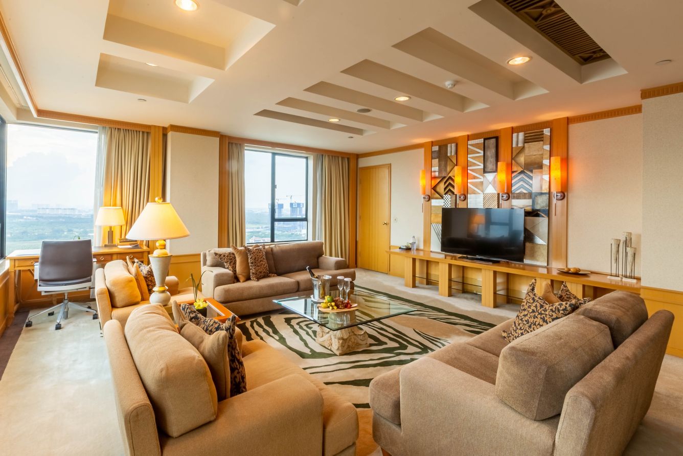 br-sgnbr-presidential-suite-living-22027_Classic-Hor.jpg (163 KB)