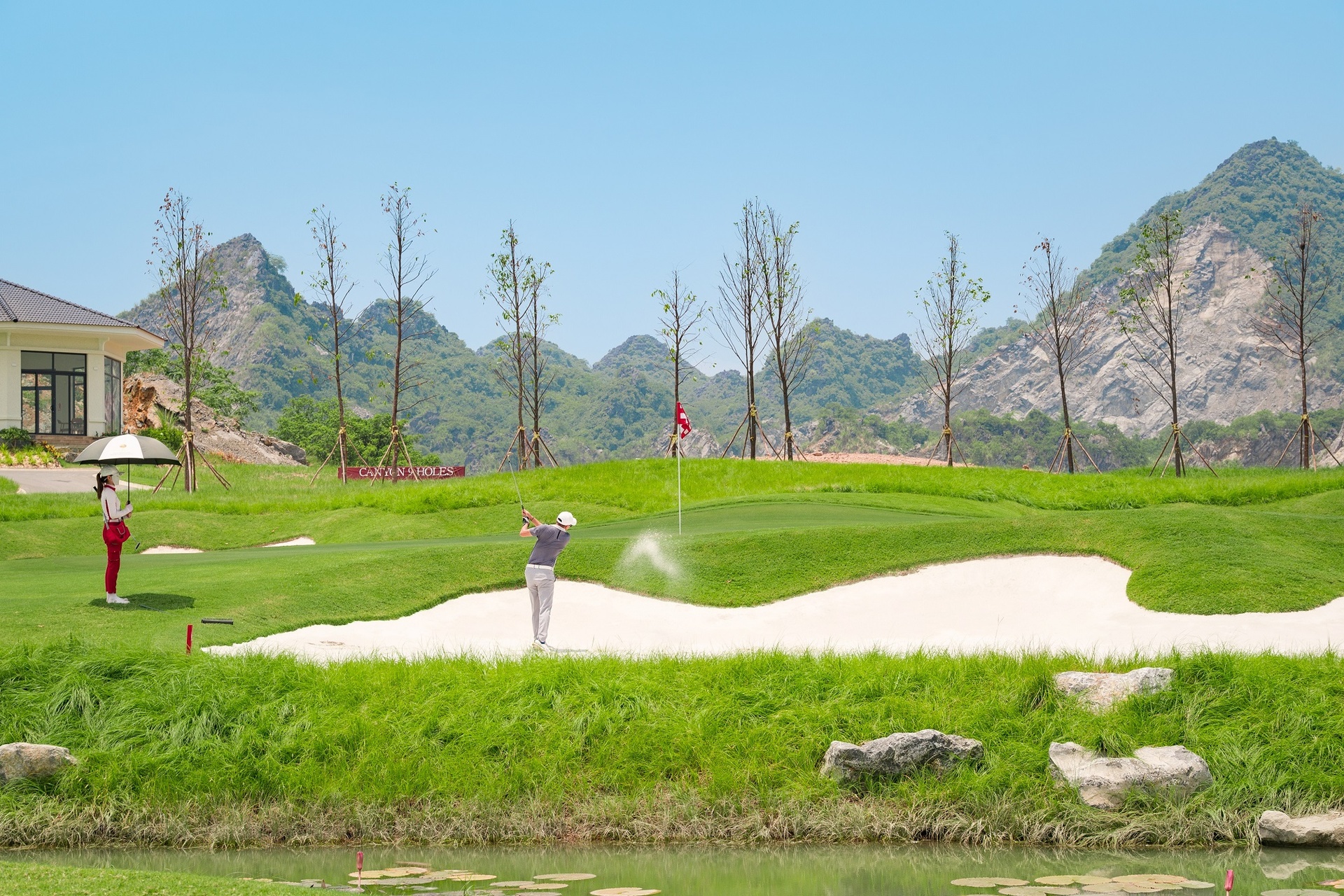 01_Canyon_Course.jpg (1.01 MB)