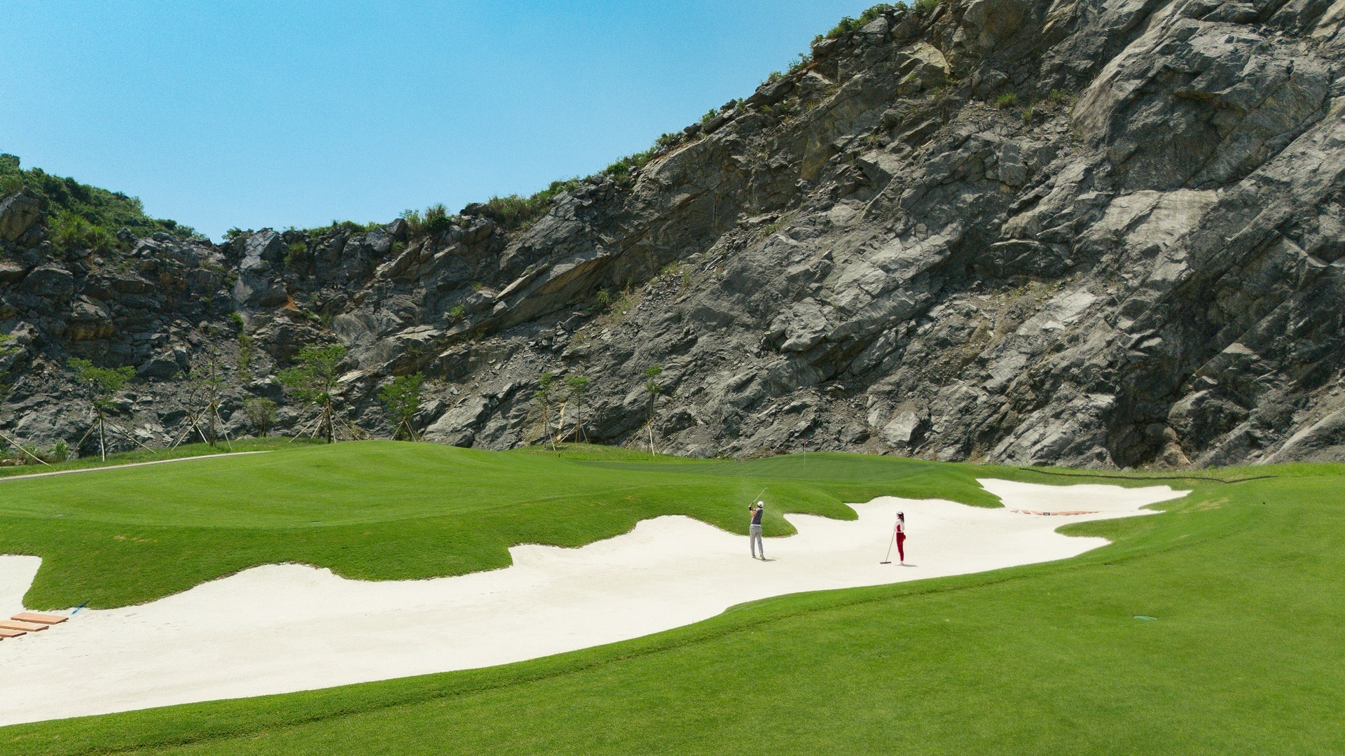 04_Canyon_Course.jpg (980 KB)