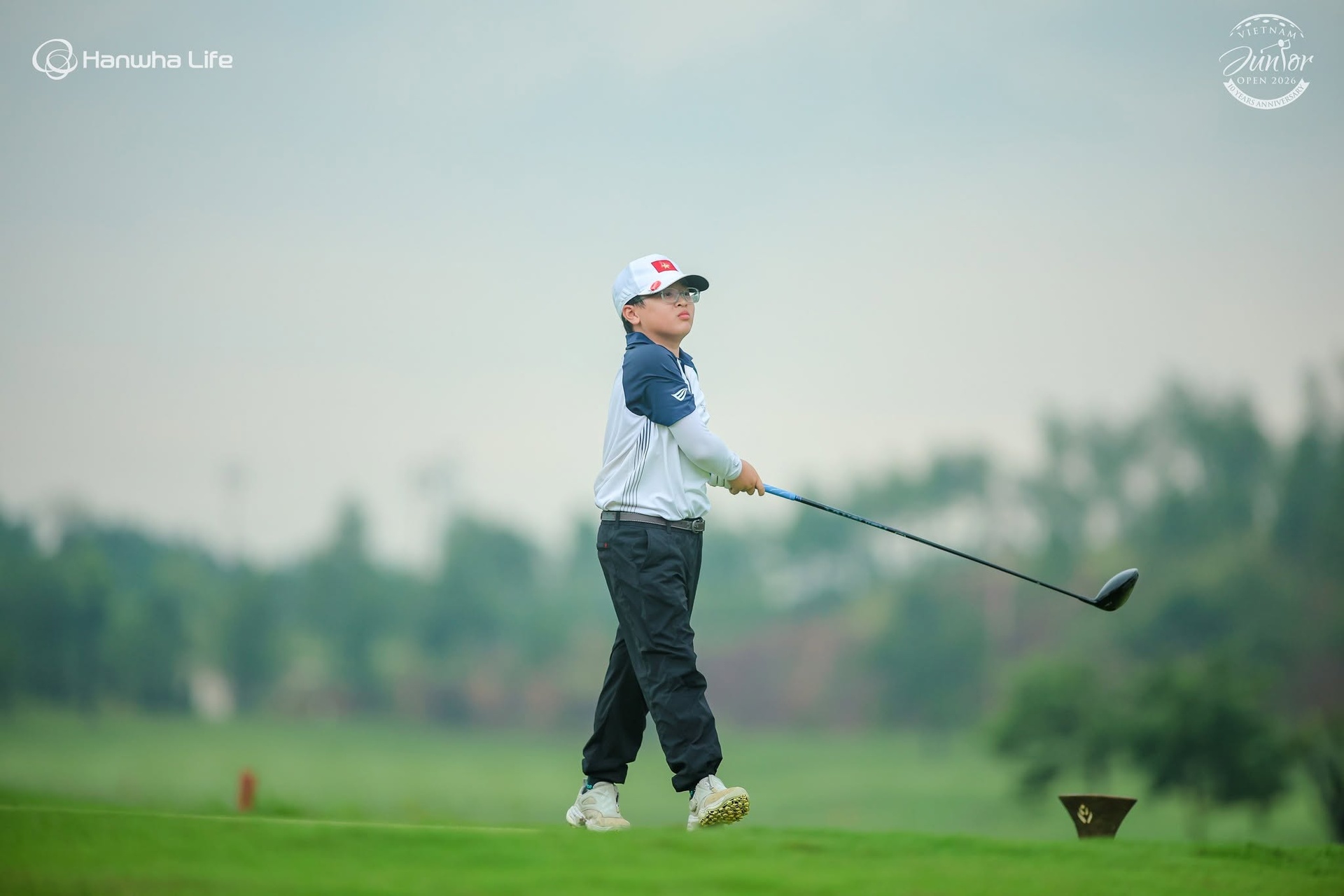 Le_Nhat_Binh_(Viet_Nam).jpg (239 KB)