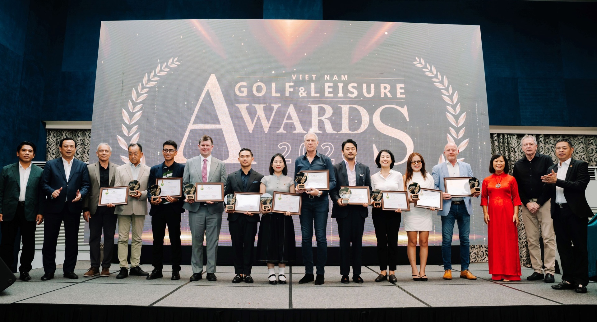01_Legend_Danang_Golf_Resort.jpg (587 KB)