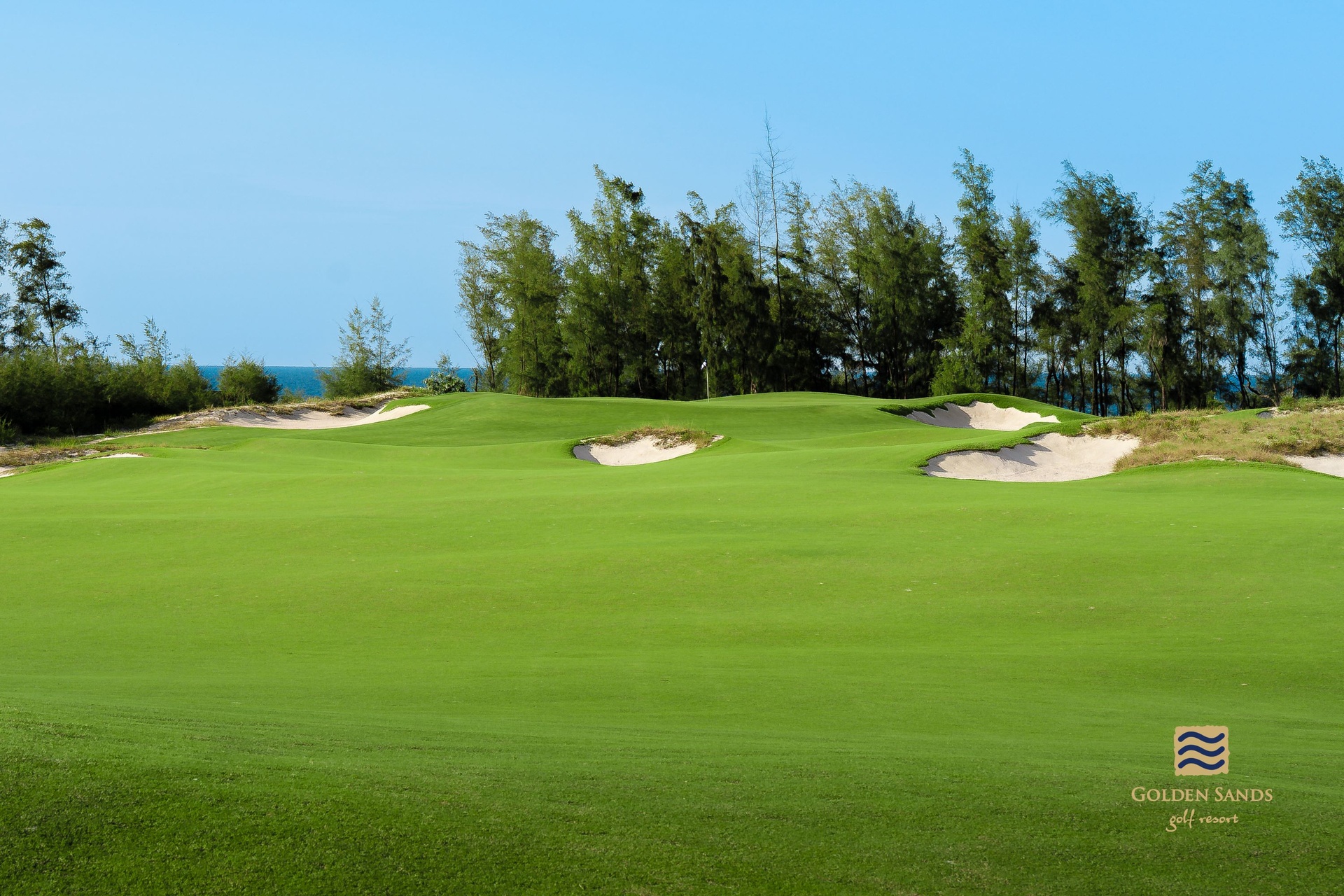 02_Golden_Sand_Golf_Resort.jpg (807 KB)
