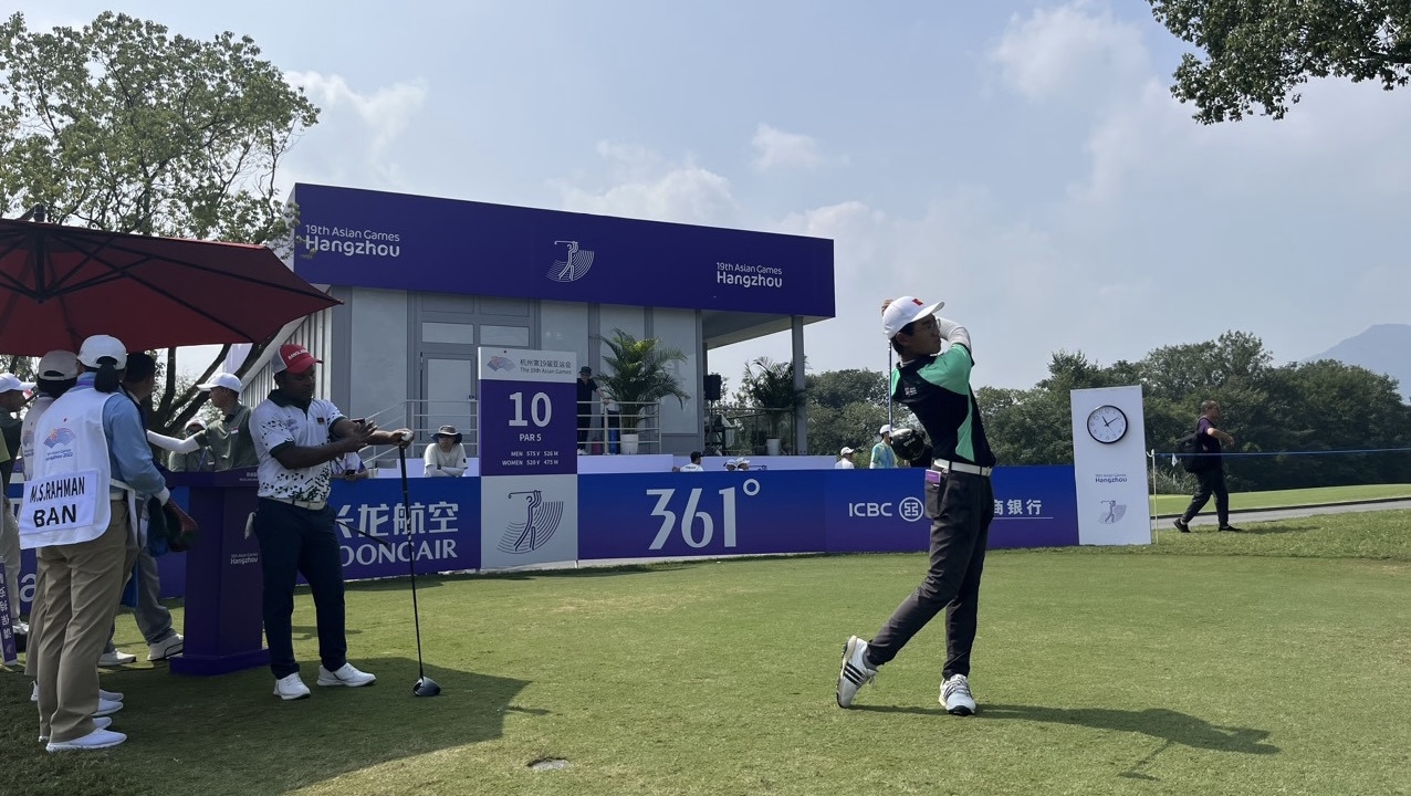 Lê Khánh Hưng xuất thần, tuyển golf lọt top 10 đồng đội tại Asiad 19