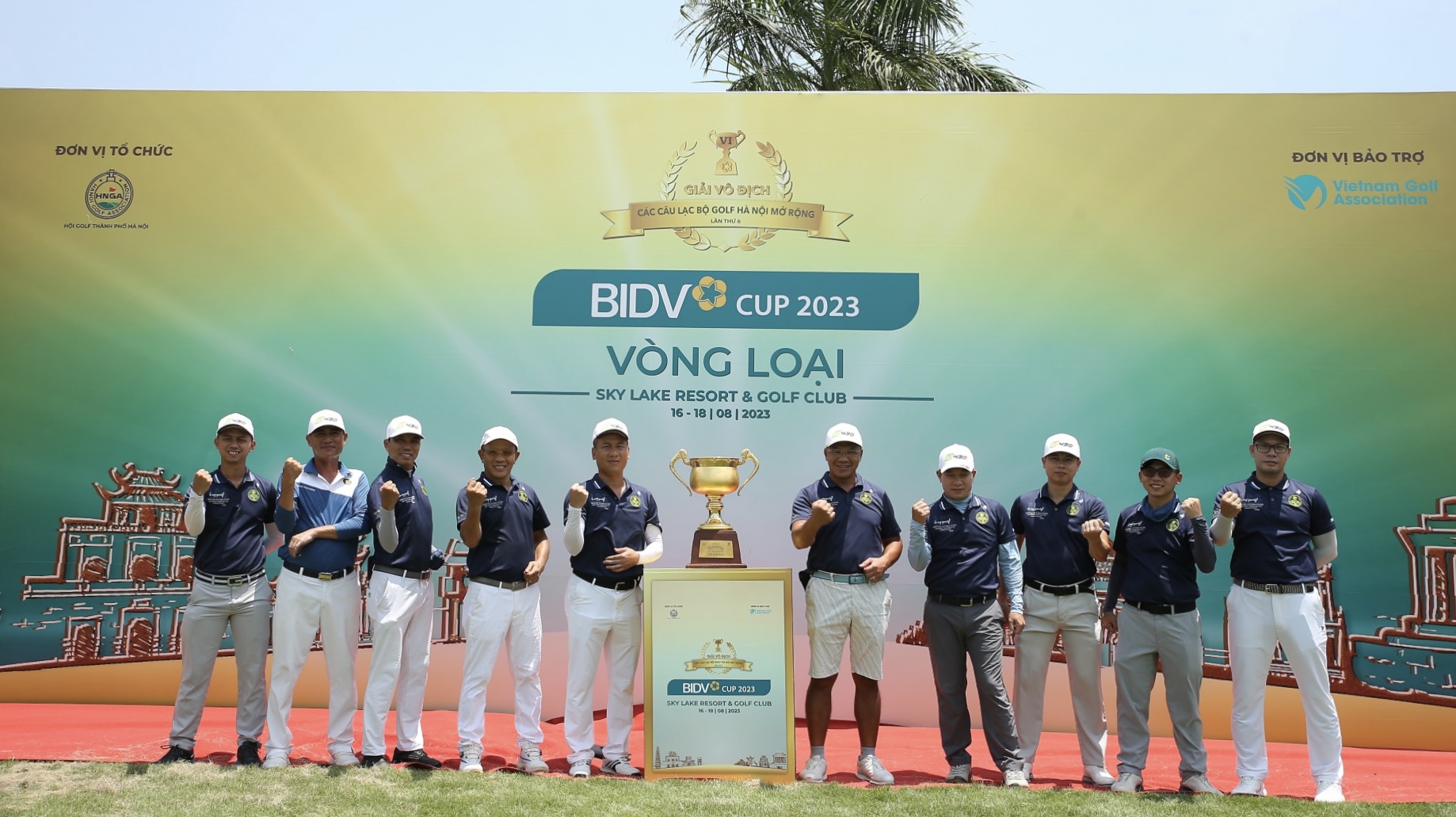 CLB họ Nguyễn Thăng Long dẫn đầu ngày khai màn VCK Giải Vô địch các CLB Golf Hà Nội Mở rộng - BIDV Cup
