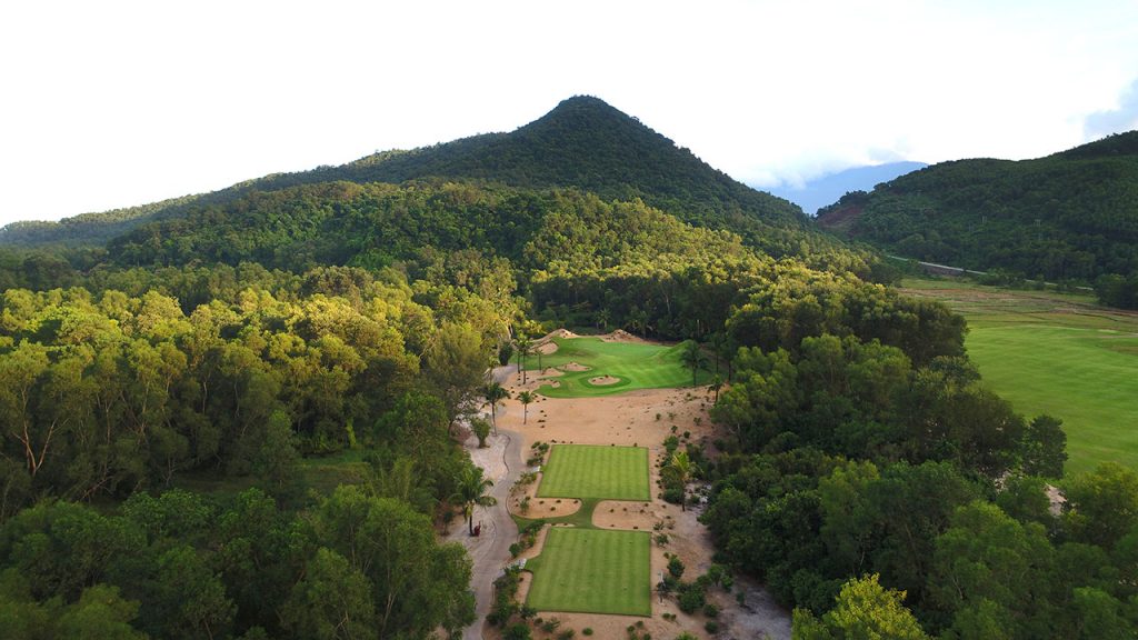 “Miền Trung Việt Nam là địa điểm tuyệt vời ở châu Á để chơi golf”