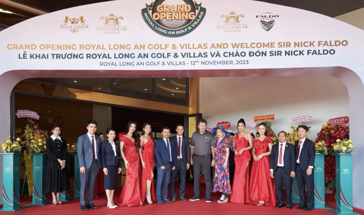 Faldo Crowns Royal Long An Golf Course at Grand Opening