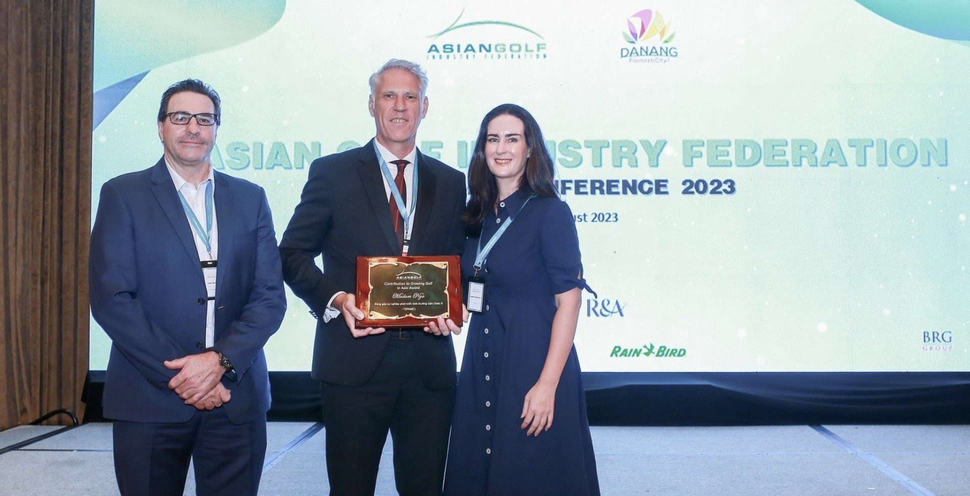 AGIF Honours Madam Nga and Walne