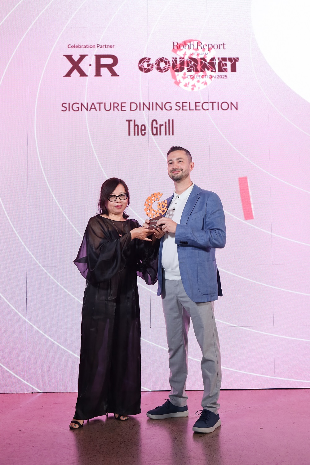 The_Grill_Signature_Dining_Award.JPG (447 KB)