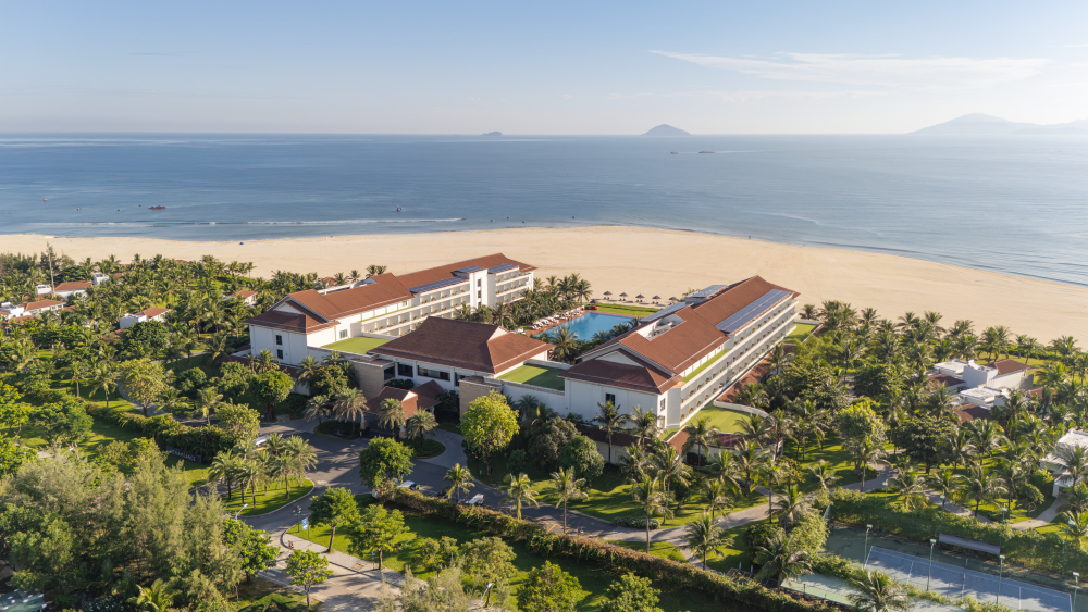 RESORT_EXTERIOR_2.png (1.01 MB)