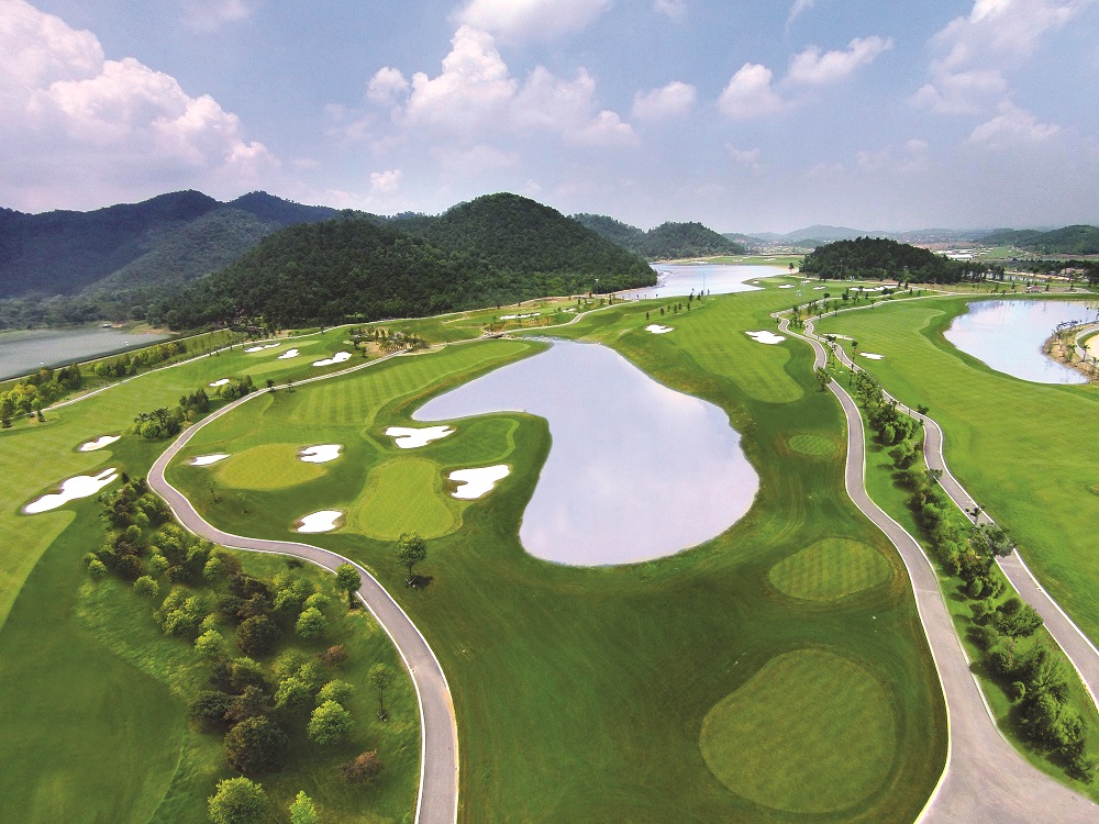 BRG_Legend_Hill_Golf_Resort.jpg (845 KB)
