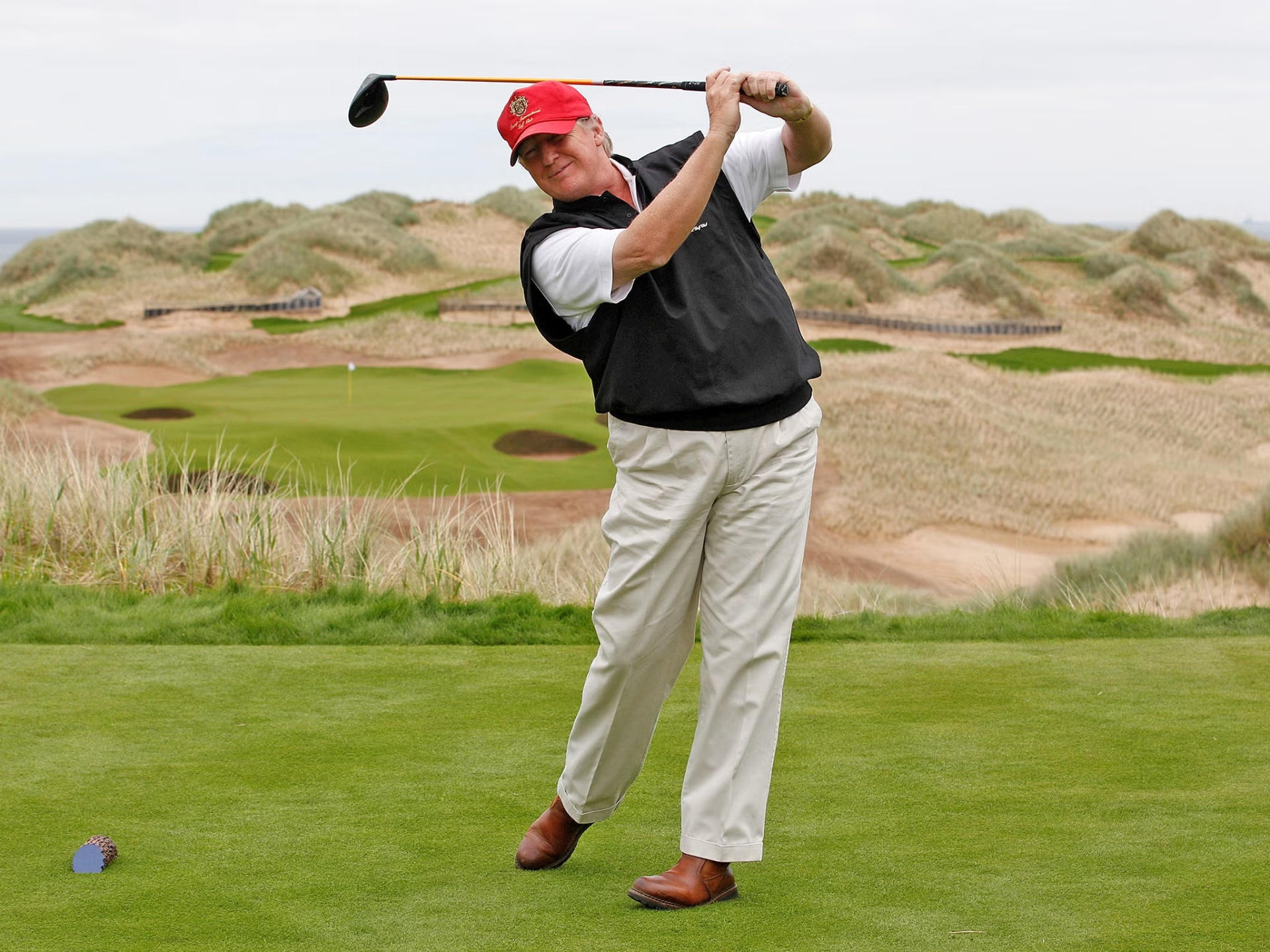 Donald_Trump_la_mot_vi_tong_thong_yeu_golf_-_Credit_REUTERS.jpg (865 KB)