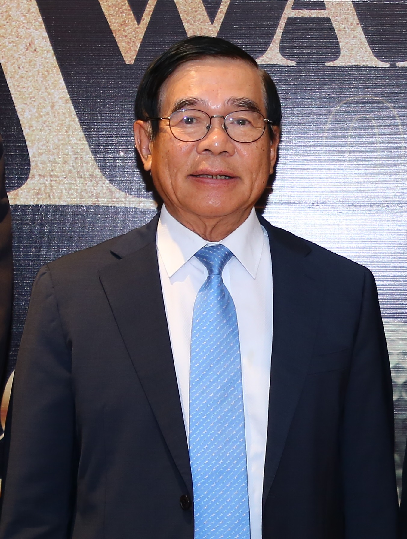 Mr_Pham_Tien_Van1.jpg (692 KB)