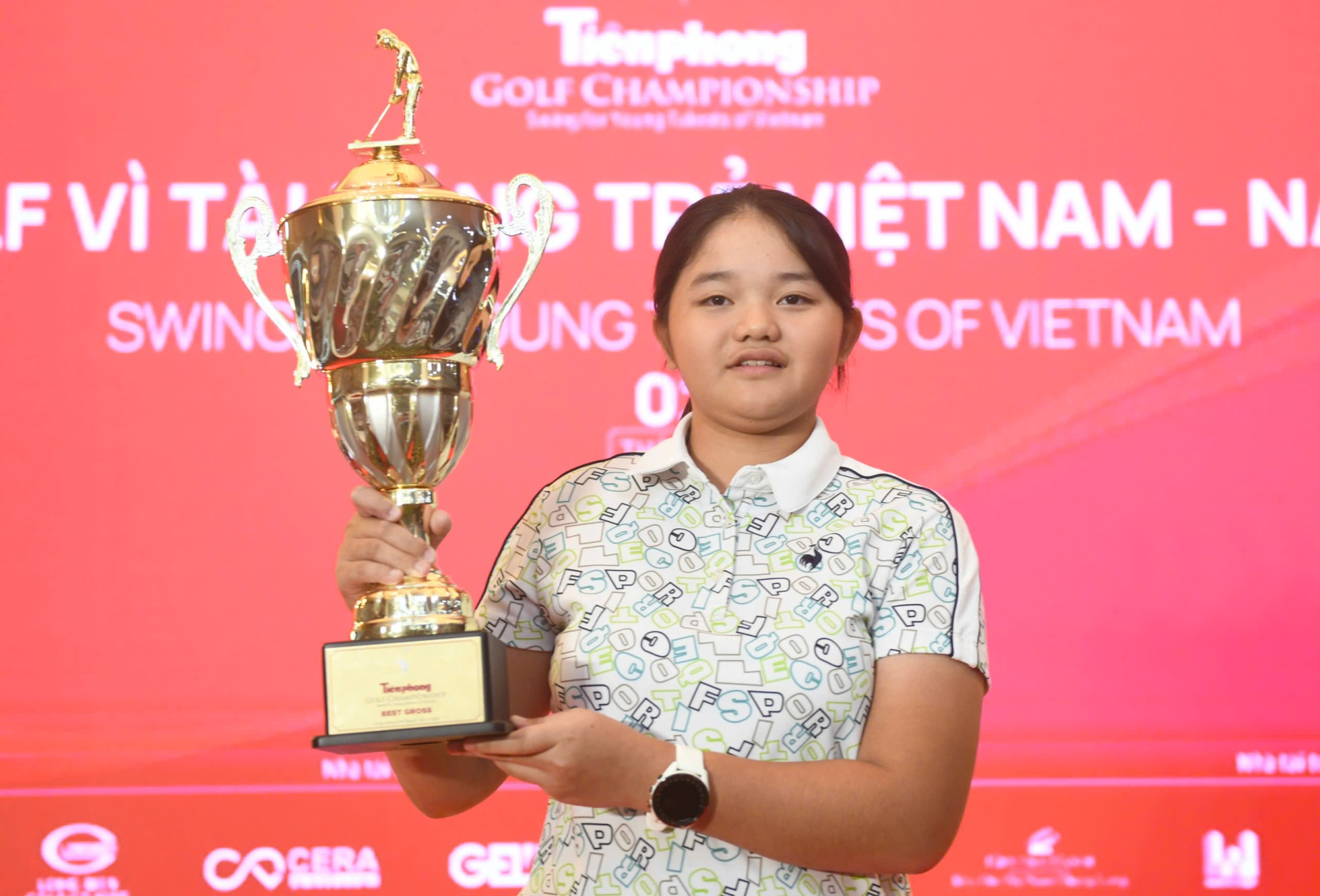 Tiền Phong Golf Championship chào đón nhà vô địch nữ đầu tiên