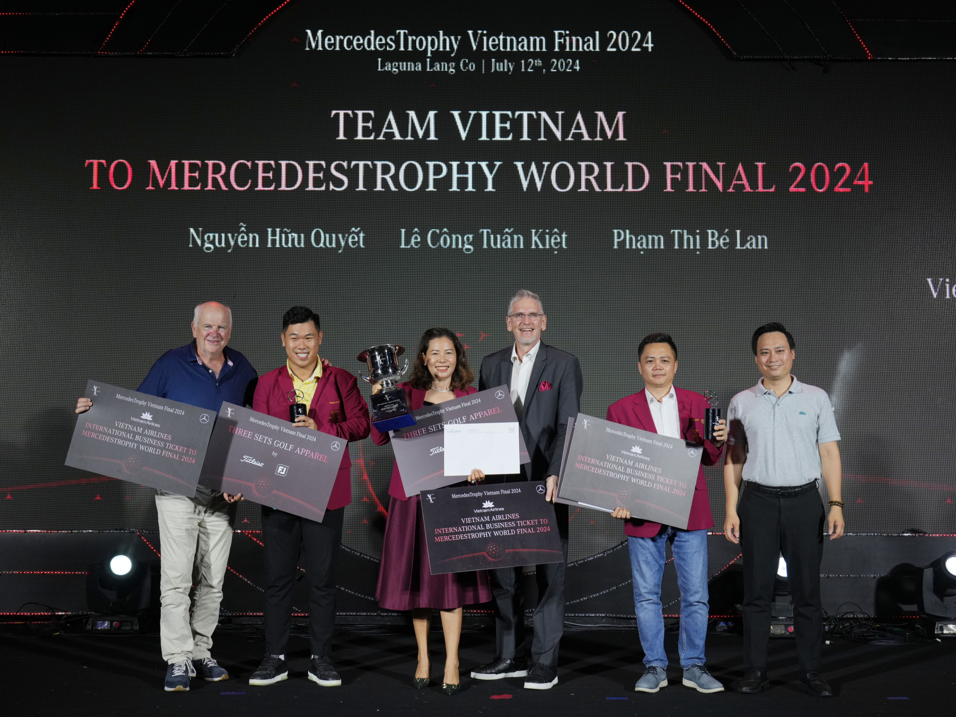 03_Dai_dien_Viet_Nam_tham_du_MercedesTrophy_World_Final_2024_tai_Duc.JPG (952 KB)