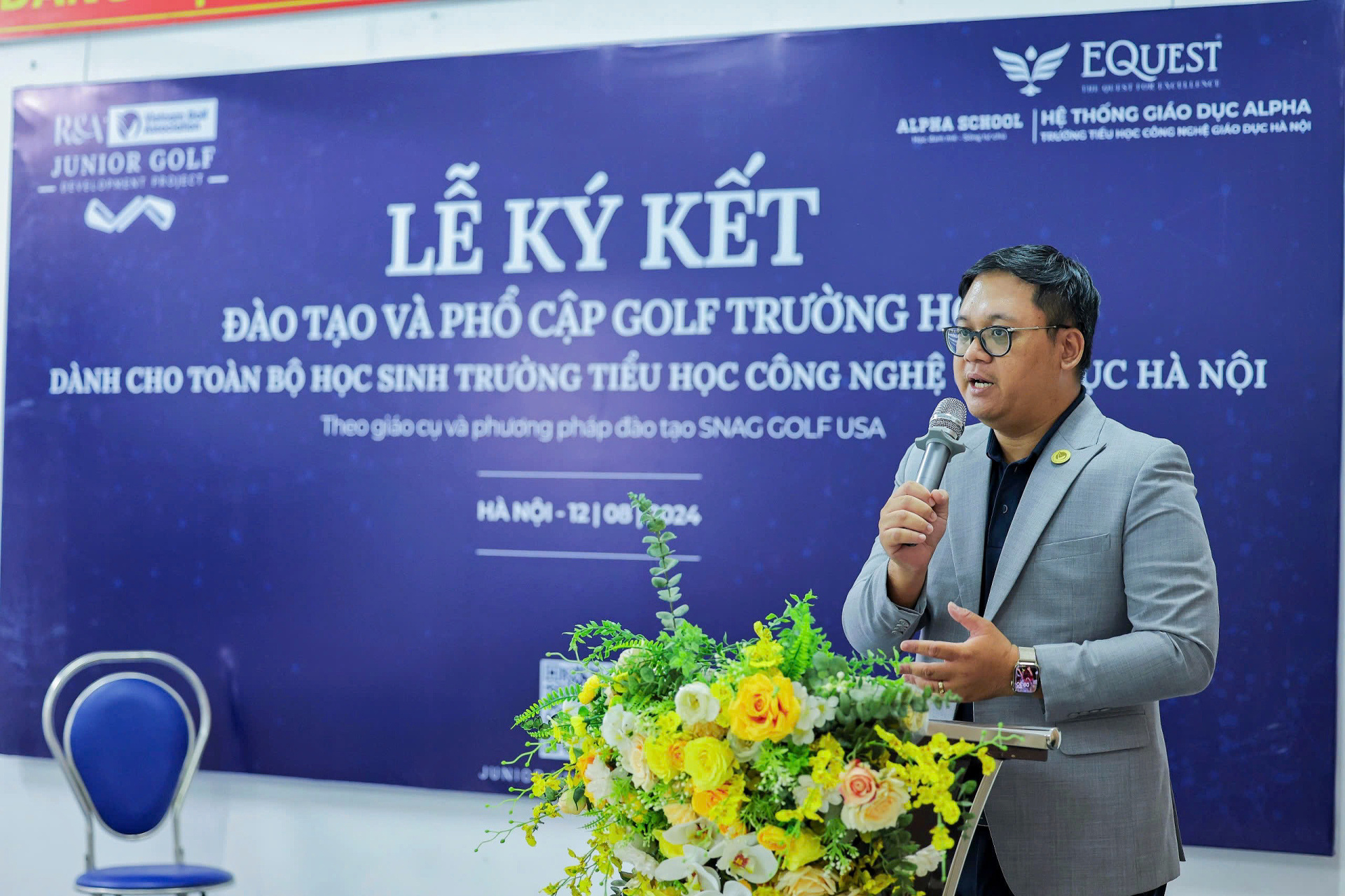 PCT_Lien_doan_golf_DNA_-_PCT_Kiem_TTK_VGA_phat_bieu_ve_chuong_trinh.JPG (807 KB)