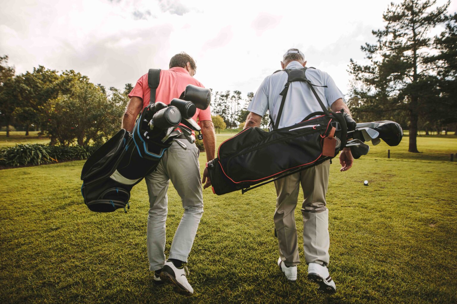Túi gậy golf – Hình ảnh phản chiếu cá tính của người chơi