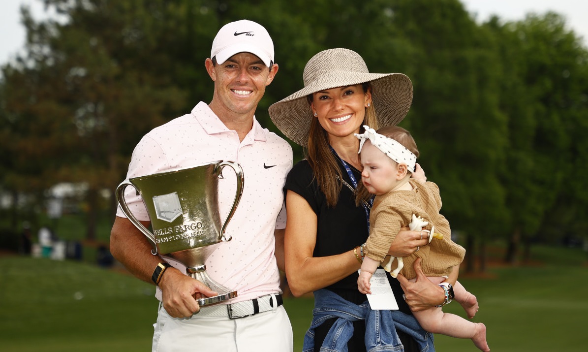 Rory McIlroy hàn gắn với vợ sau tin ly hôn chấn động