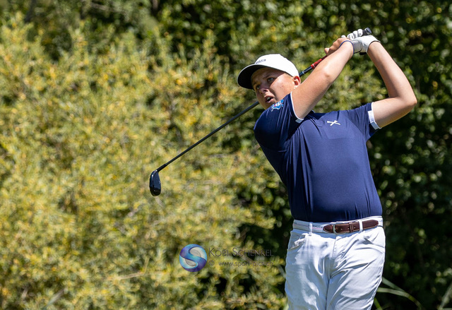 Golfer 15 tuổi giành suất thi đấu PGA Tour