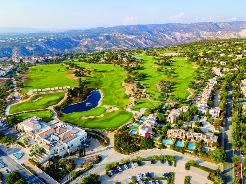 Aphrodite Hills Resort: Điểm đến của mọi giác quan 